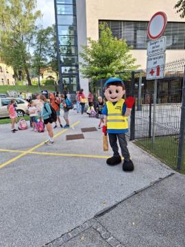 Akcija za varno pot v šolo in nazaj (1)